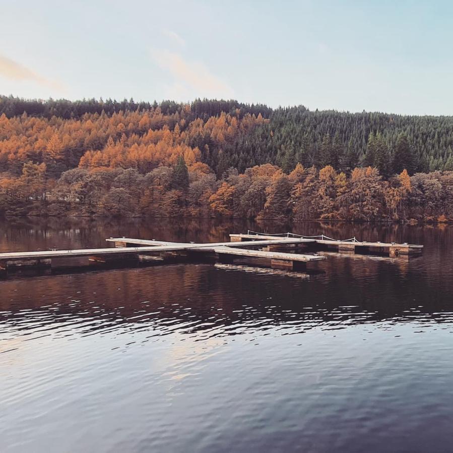 Bonnie Lodge-Lochside Location With Hot Tub Invergarry Exteriör bild